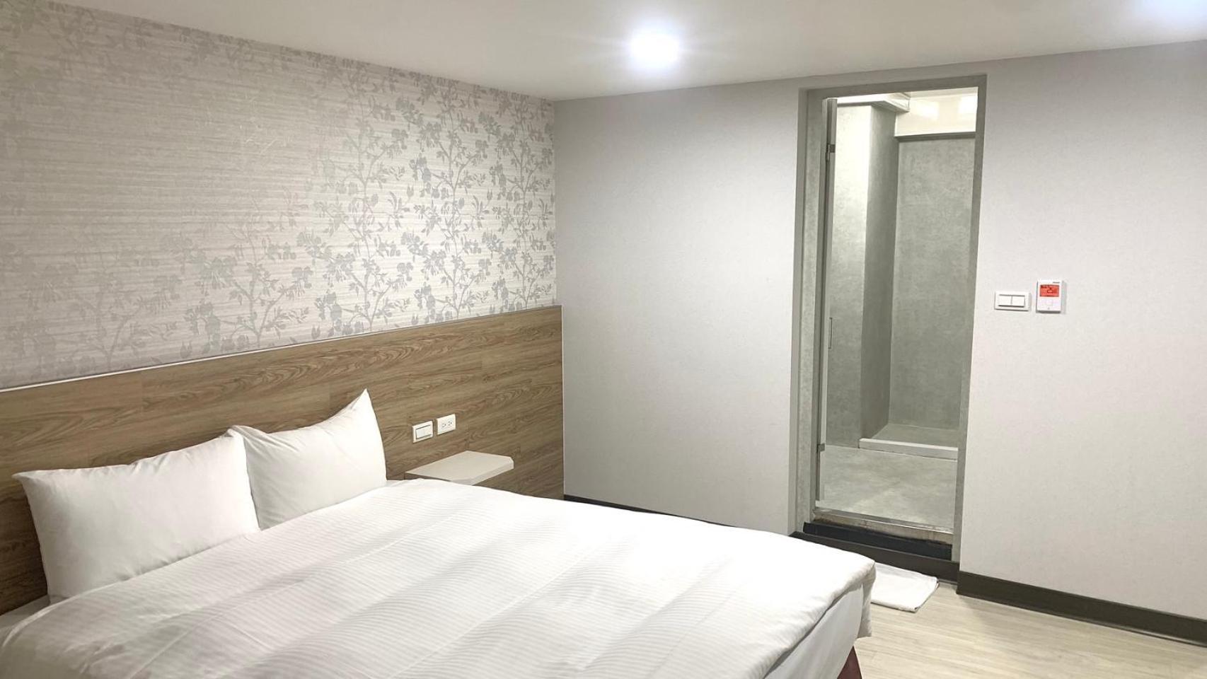 Lan Yin Tie Dao Hotel Tainan Exteriör bild